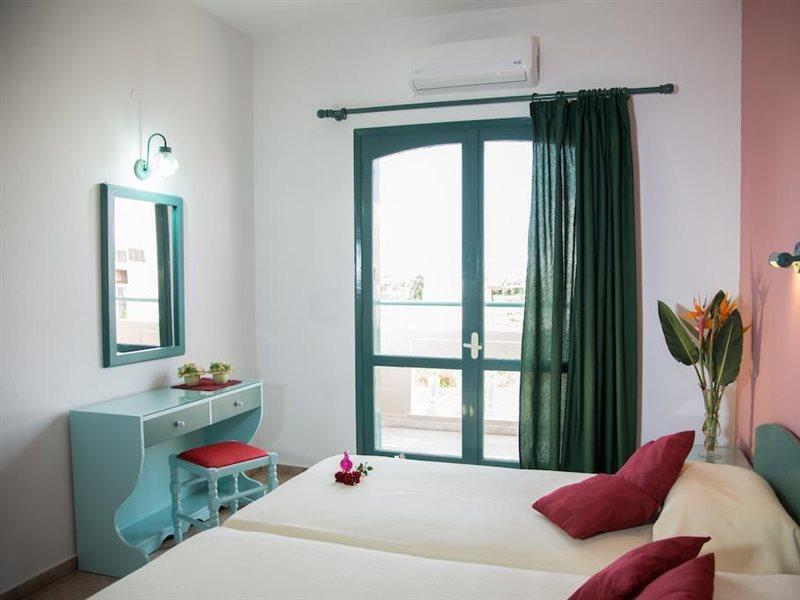 Theoni Apartments 말리아 외부 사진