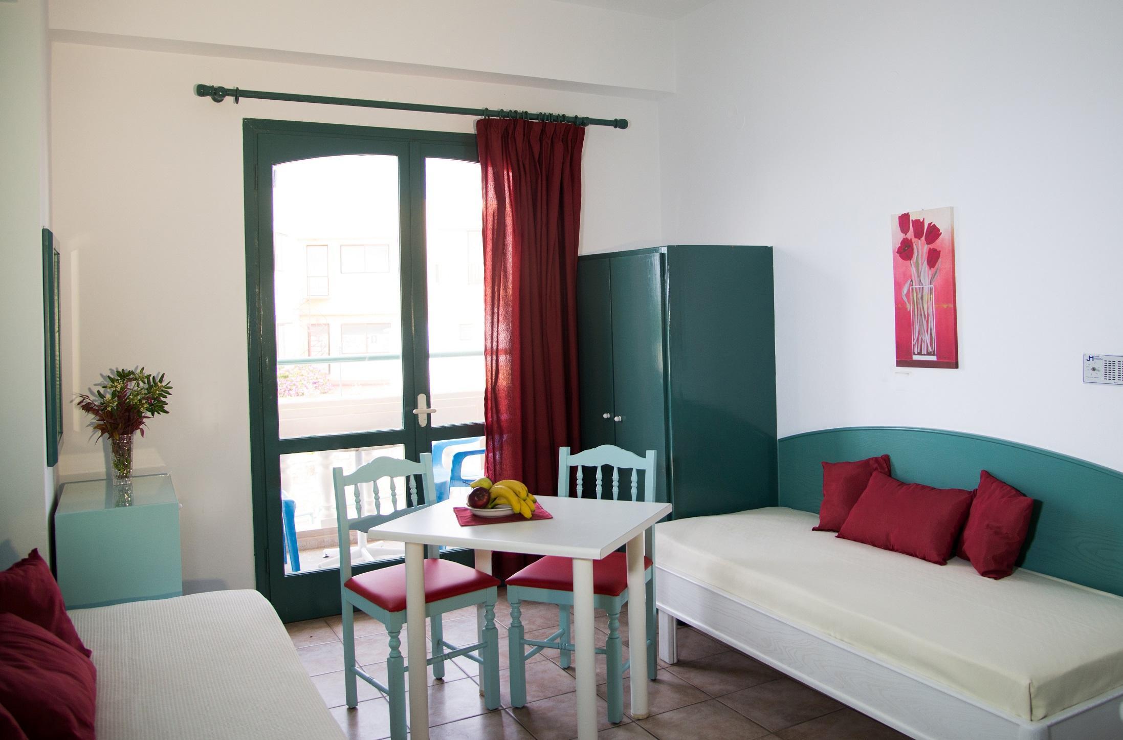 Theoni Apartments 말리아 외부 사진