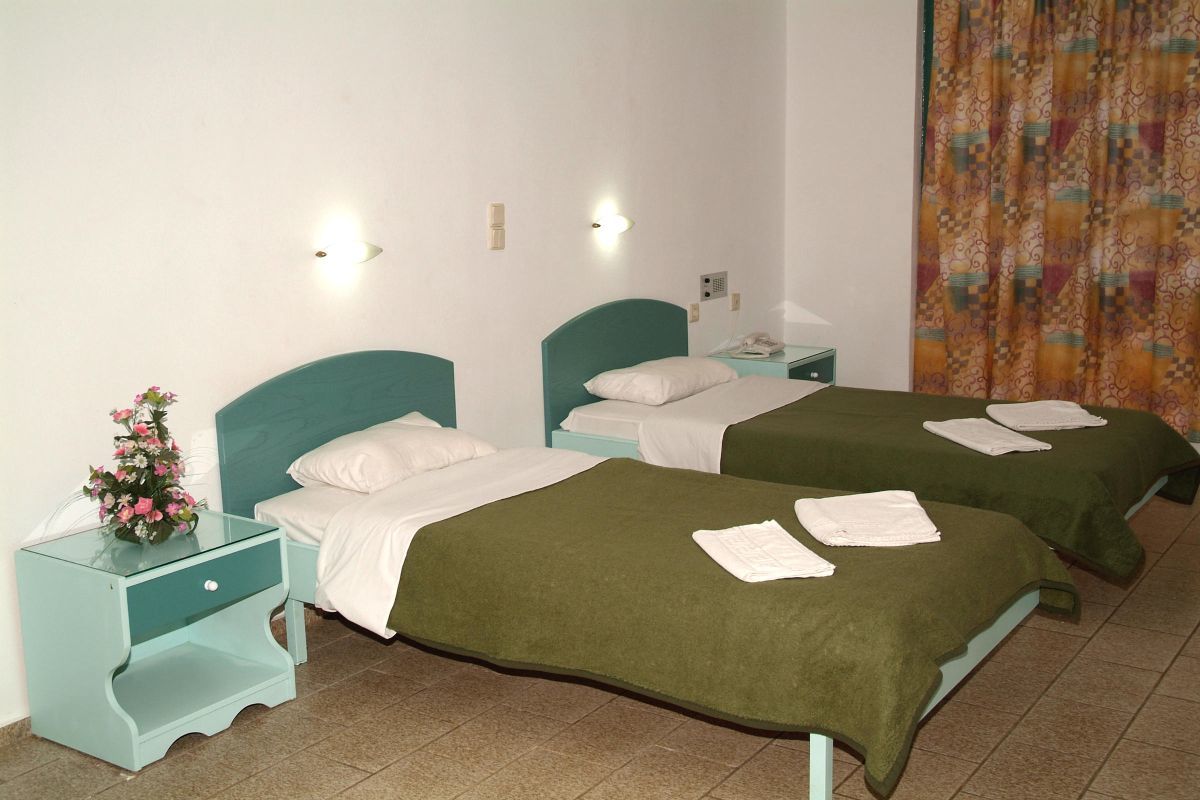 Theoni Apartments 말리아 외부 사진